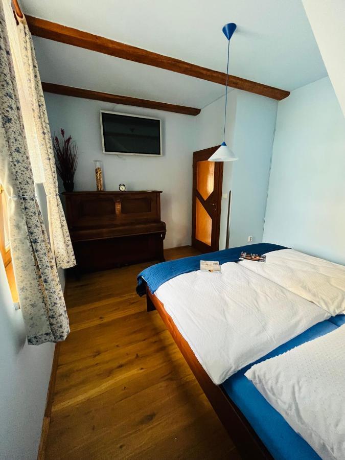 Apartman U Smrku Dvůr Králové nad Labem 外观 照片